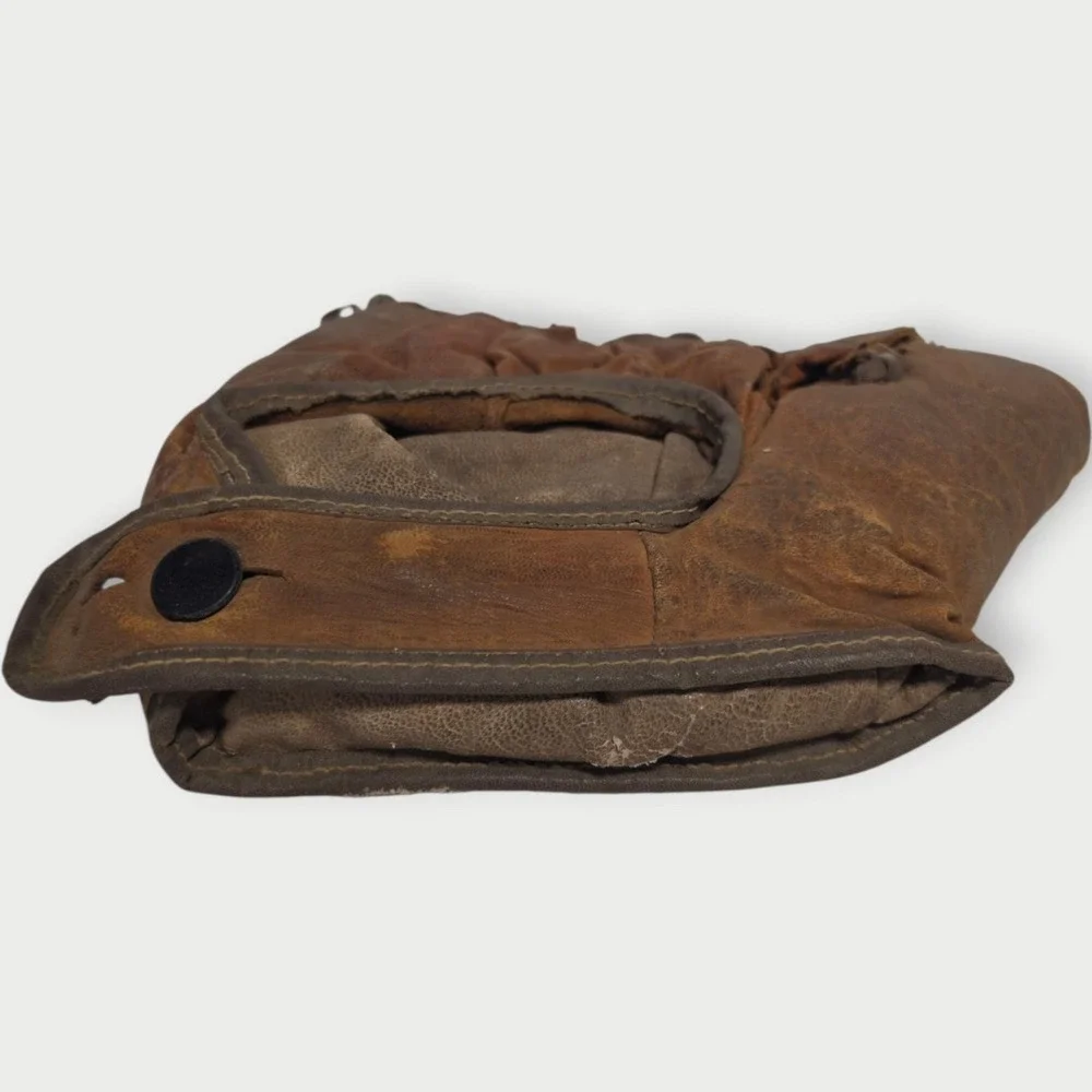 Vintage Antique Leather Baseball Catcher's Mitt Glove – Buckle Back 826
